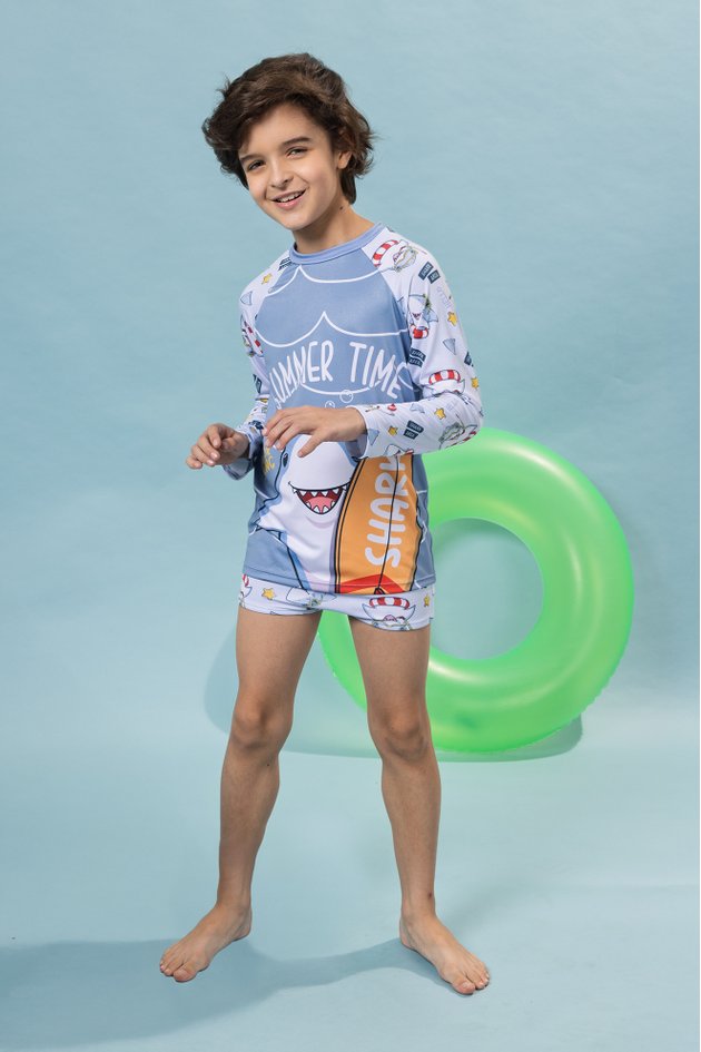 roupas de banho montagens e cores 0005 preenchimento generativo 867