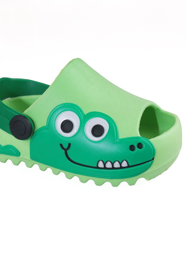 chinelos e crocs 2025 0097 cor seletiva 2