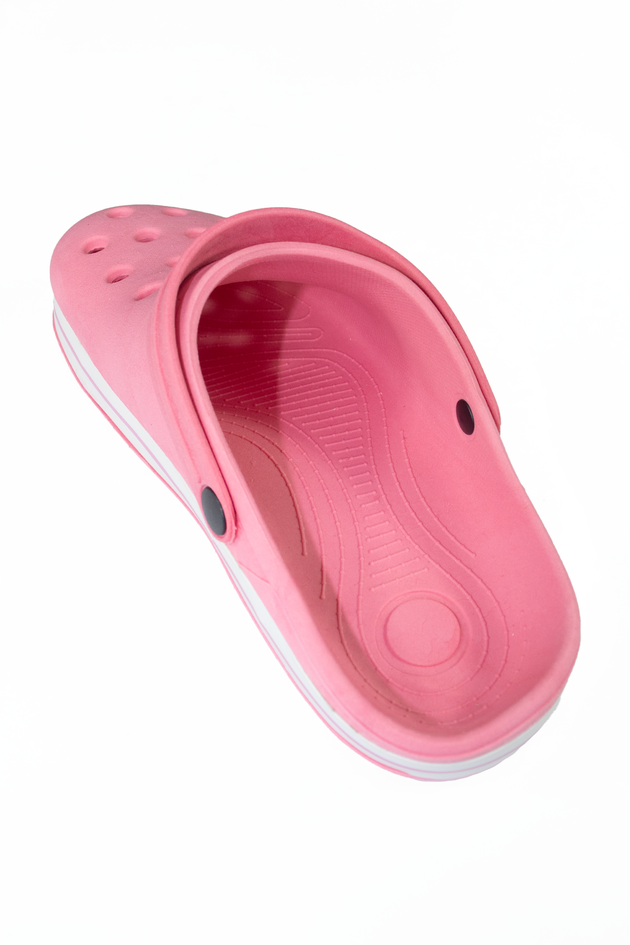 crocs e bottons fotos tratadas 0001s 0010 exposicao 1